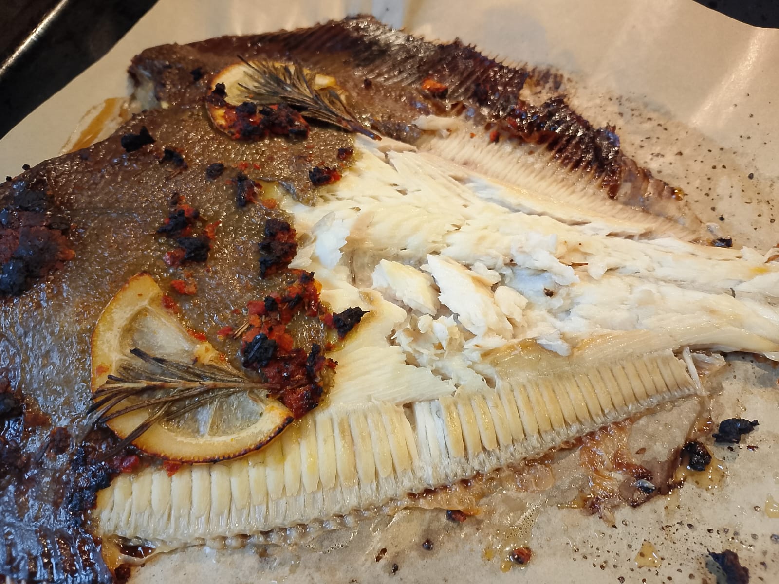 Камбала в оливковом масле с травами whatsapp image 2025 08 16 at 00.28.24 - Камбала в оливковом масле с травами